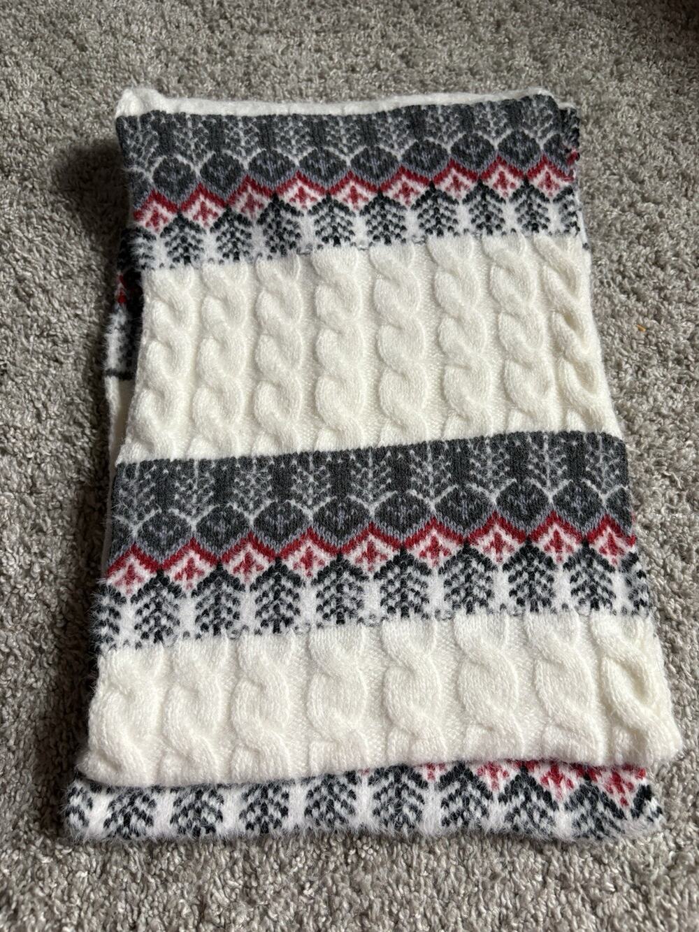Muk Luks Women's Infinity Scarf Cable Knit White/Red/Black